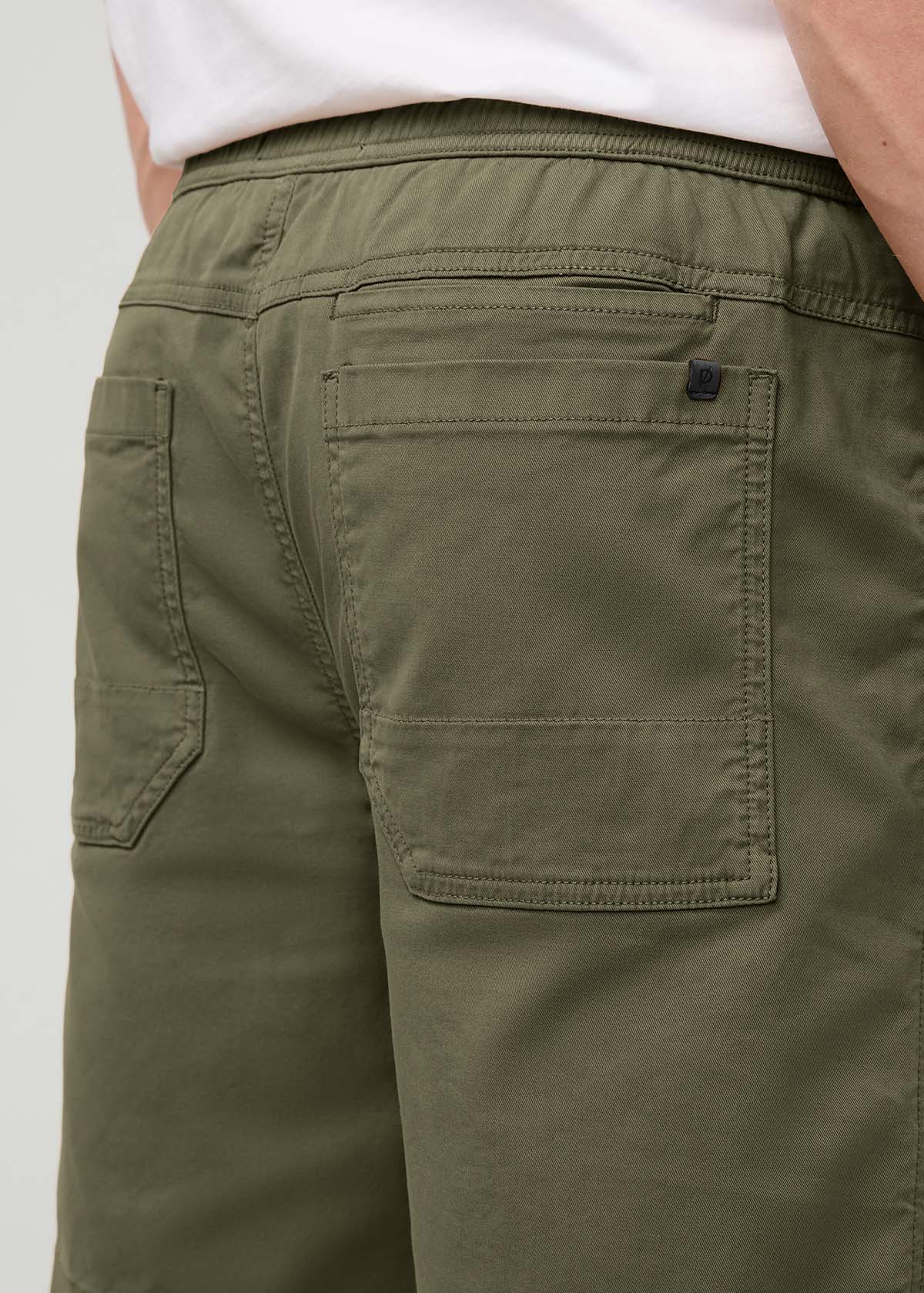 Live Lite Traveller Short - Loden Green - Image 6