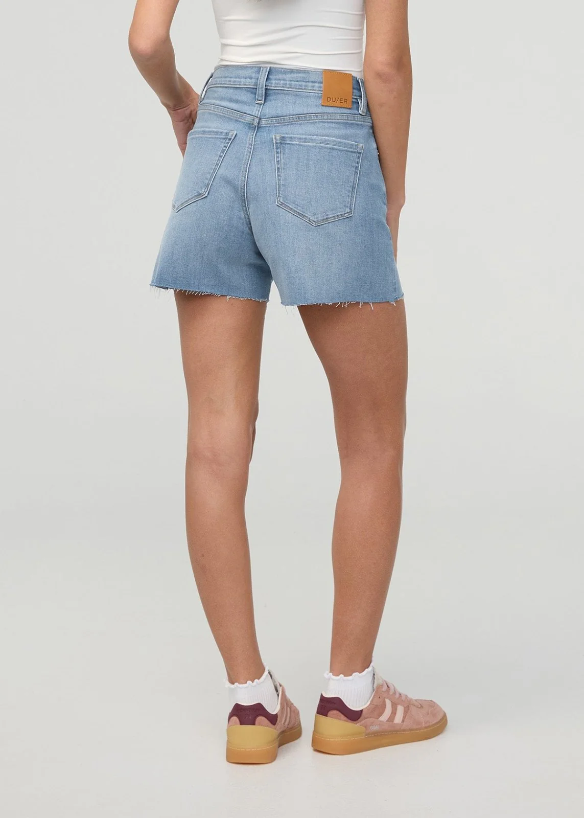 Performance Denim+ High Rise Relaxed Short - Vintage Seaside - Image 4