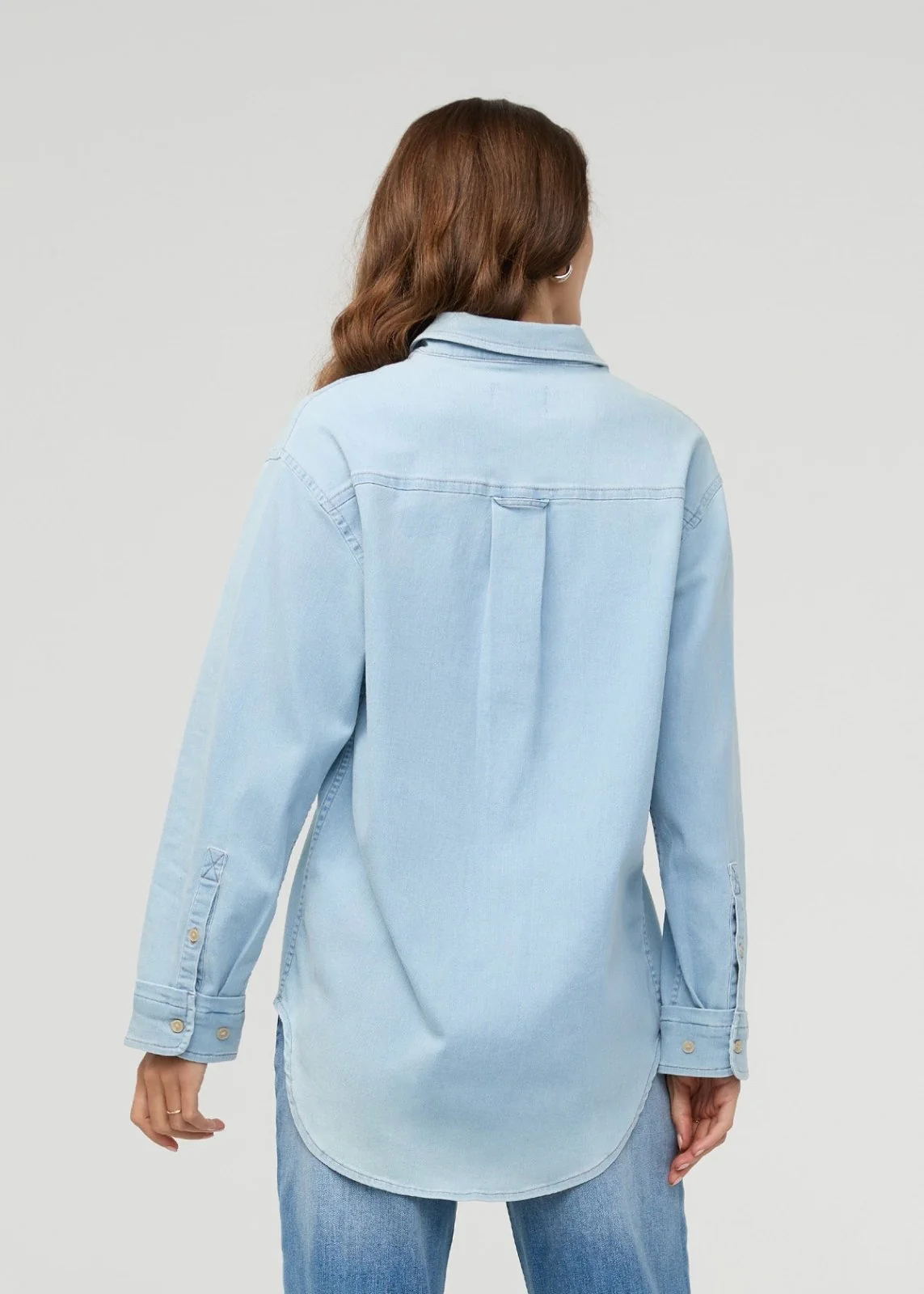 Performance Denim Lite Relaxed Button Down - Bleach - Image 4