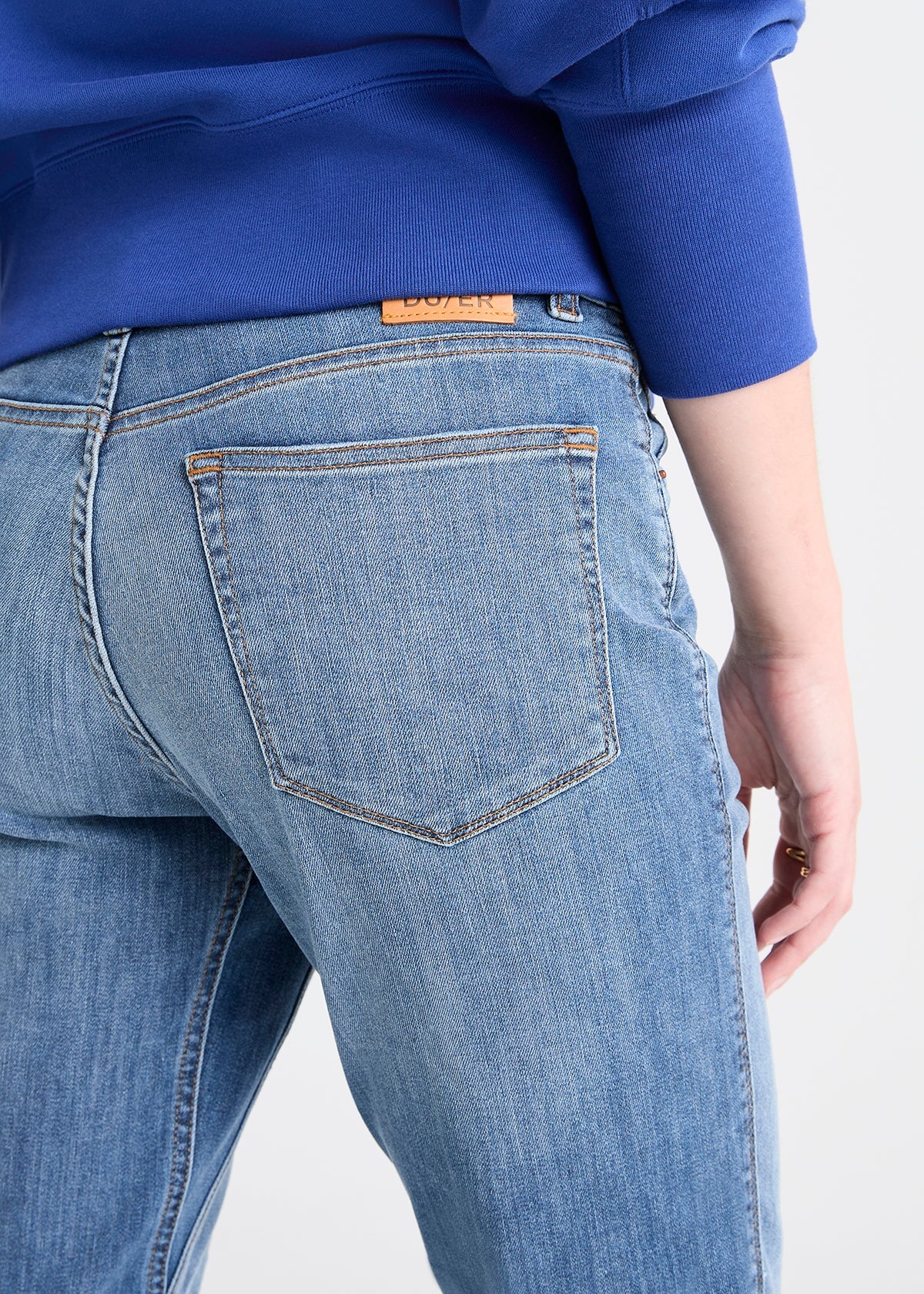 Performance Denim Girlfriend - Vintage Light Stone - Image 6